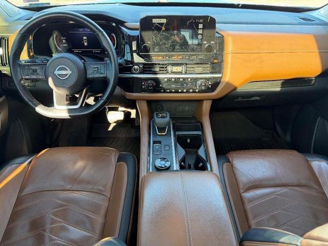 Used 2022 Nissan Pathfinder Platinum w/ Cargo Package image 14