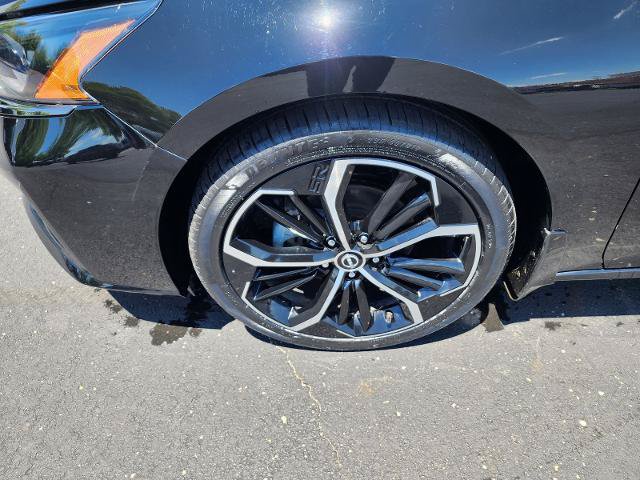 Used 2023 Nissan Altima 2.5 SR w/ SR Premium Package FWD image 9