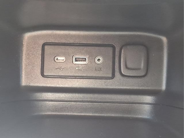 Used 2022 Chevrolet Equinox LT FWD image 28