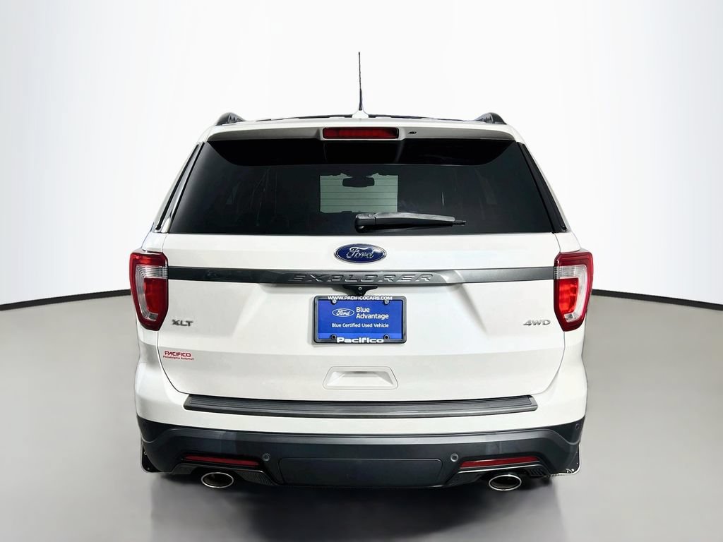 Certified 2018 Ford Explorer XLT w/ Equipment Group 202A AWD/4WD image 6