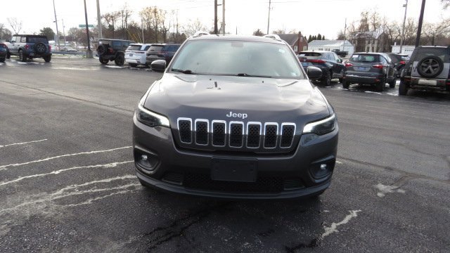 Used 2019 Jeep Cherokee Latitude Plus w/ Comfort/Convenience Group image 11