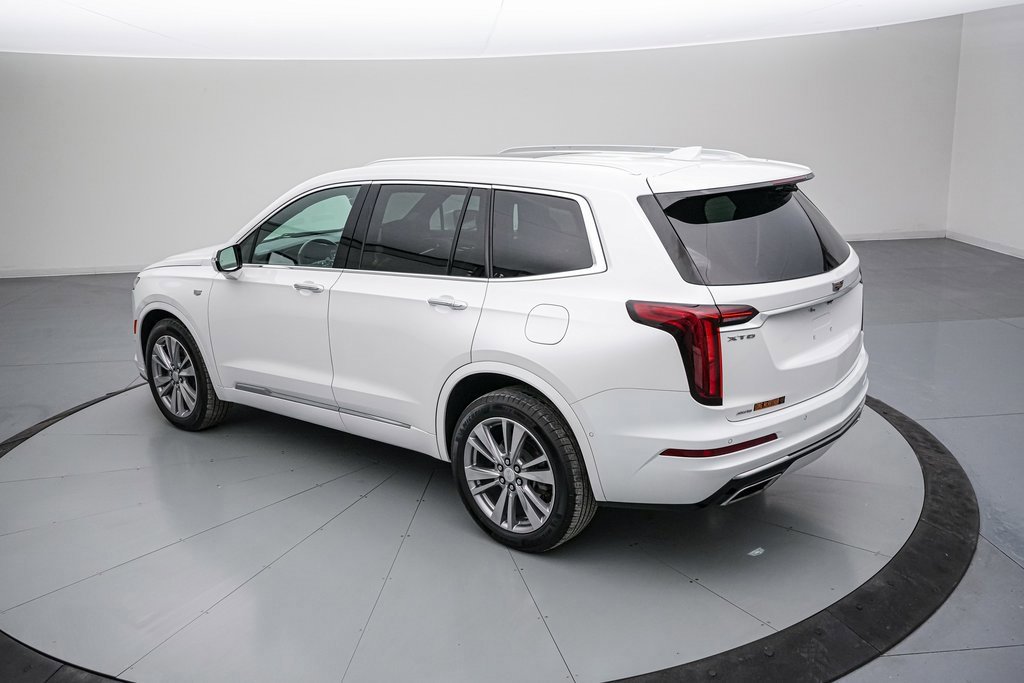 Used 2024 Cadillac XT6 Premium Luxury w/ Technology Package image 3