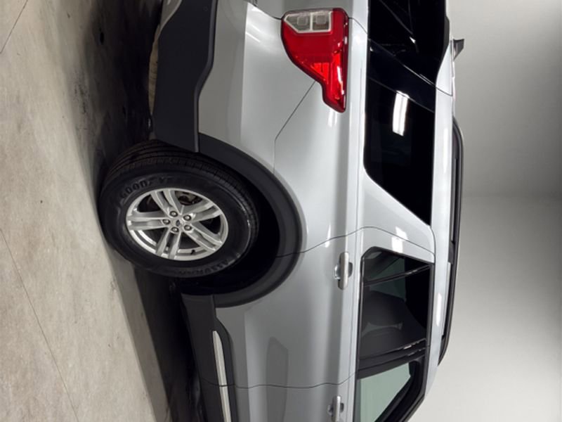 Certified 2023 Ford Explorer XLT w/ Equipment Group 202A image 8