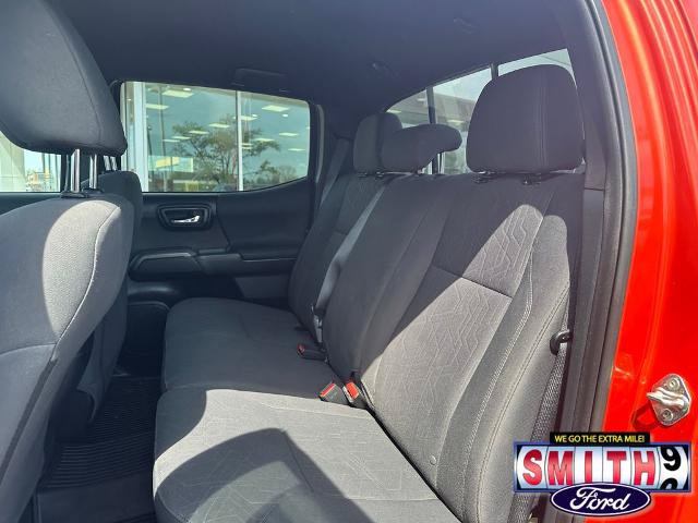 Used 2018 Toyota Tacoma TRD Off-Road AWD/4WD image 34