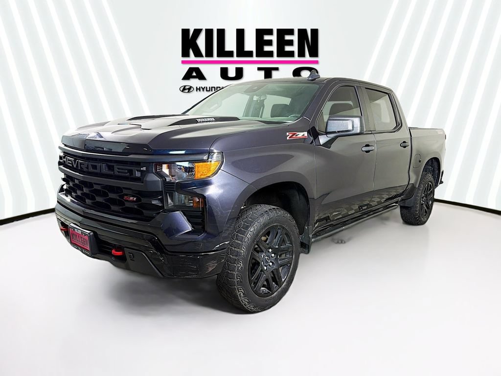 Used 2022 Chevrolet Silverado 1500 Custom Trail Boss AWD/4WD image 3