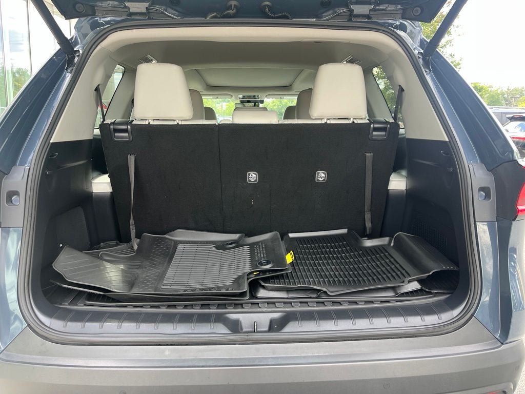 Used 2025 Toyota Grand Highlander FWD image 11