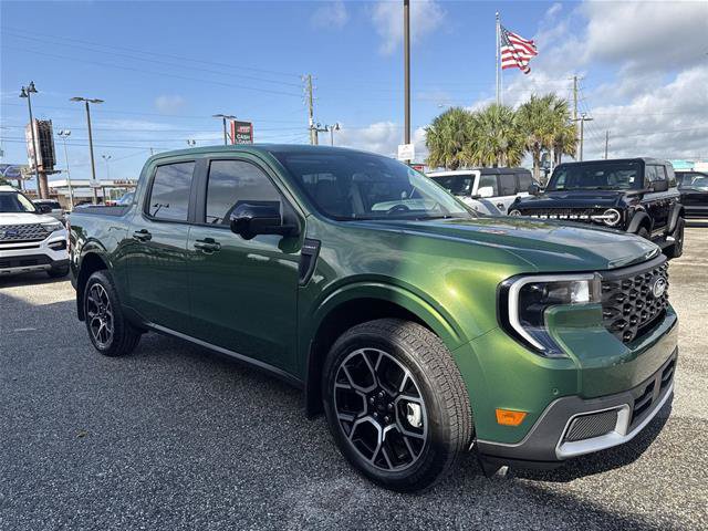 Certified 2025 Ford Maverick Lariat w/ 4K Tow Package AWD/4WD image 16
