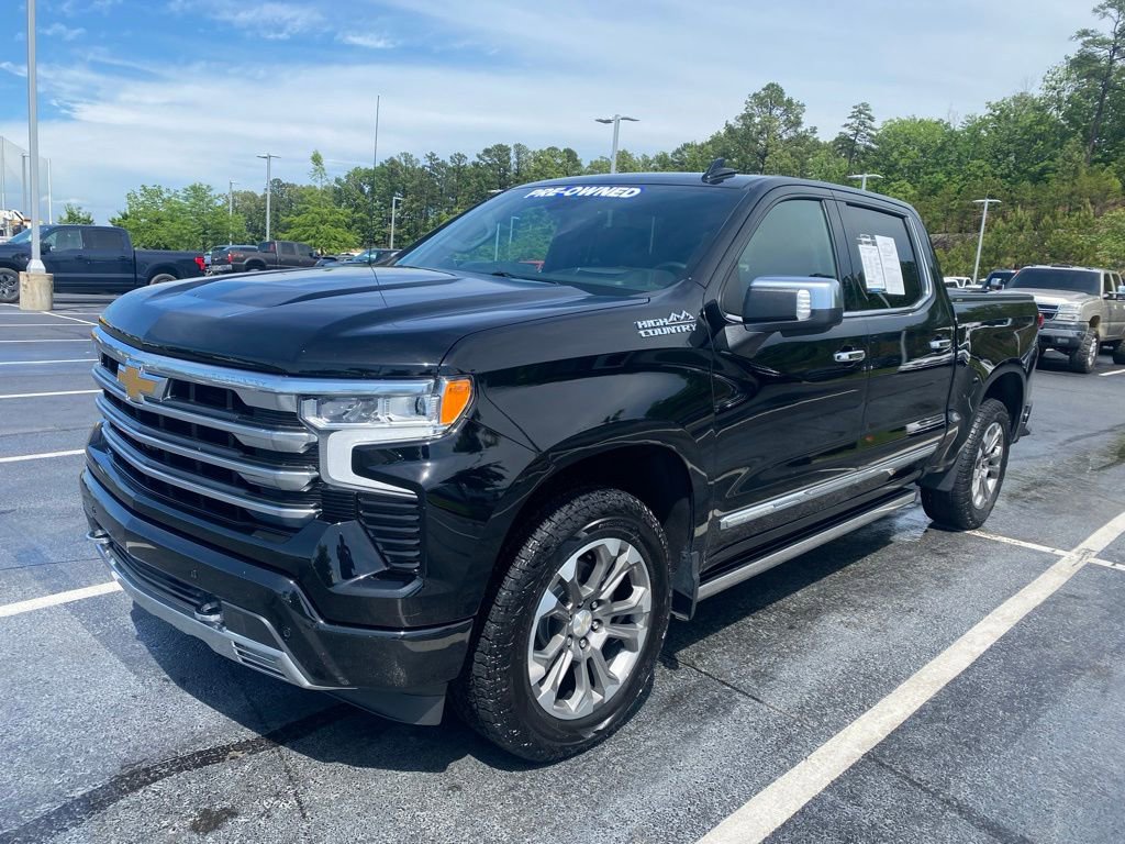 Used 2023 Chevrolet Silverado 1500 High Country w/ Technology Package AWD/4WD image 3