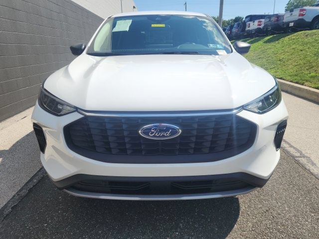 Certified 2024 Ford Escape Active w/ Tech Pack #1 AWD/4WD image 2