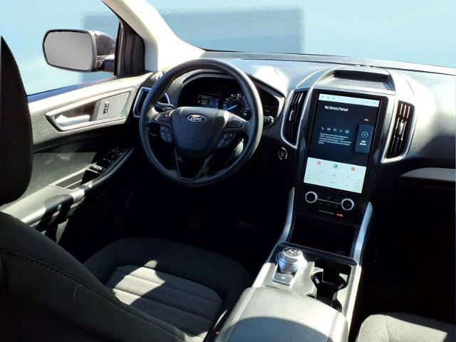 Certified 2024 Ford Edge SE w/ Black Appearance Package AWD/4WD image 14