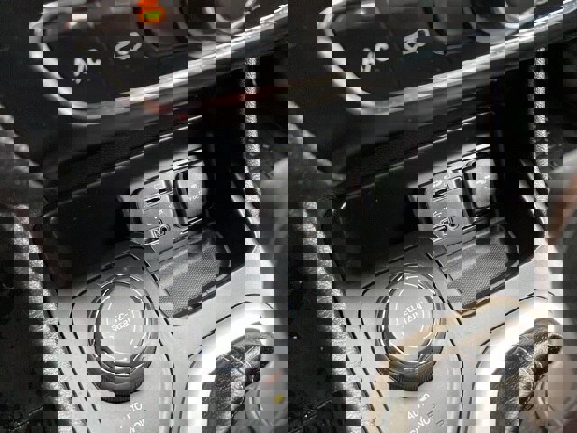 Used 2017 Jeep Cherokee Latitude w/ True North Edition image 22