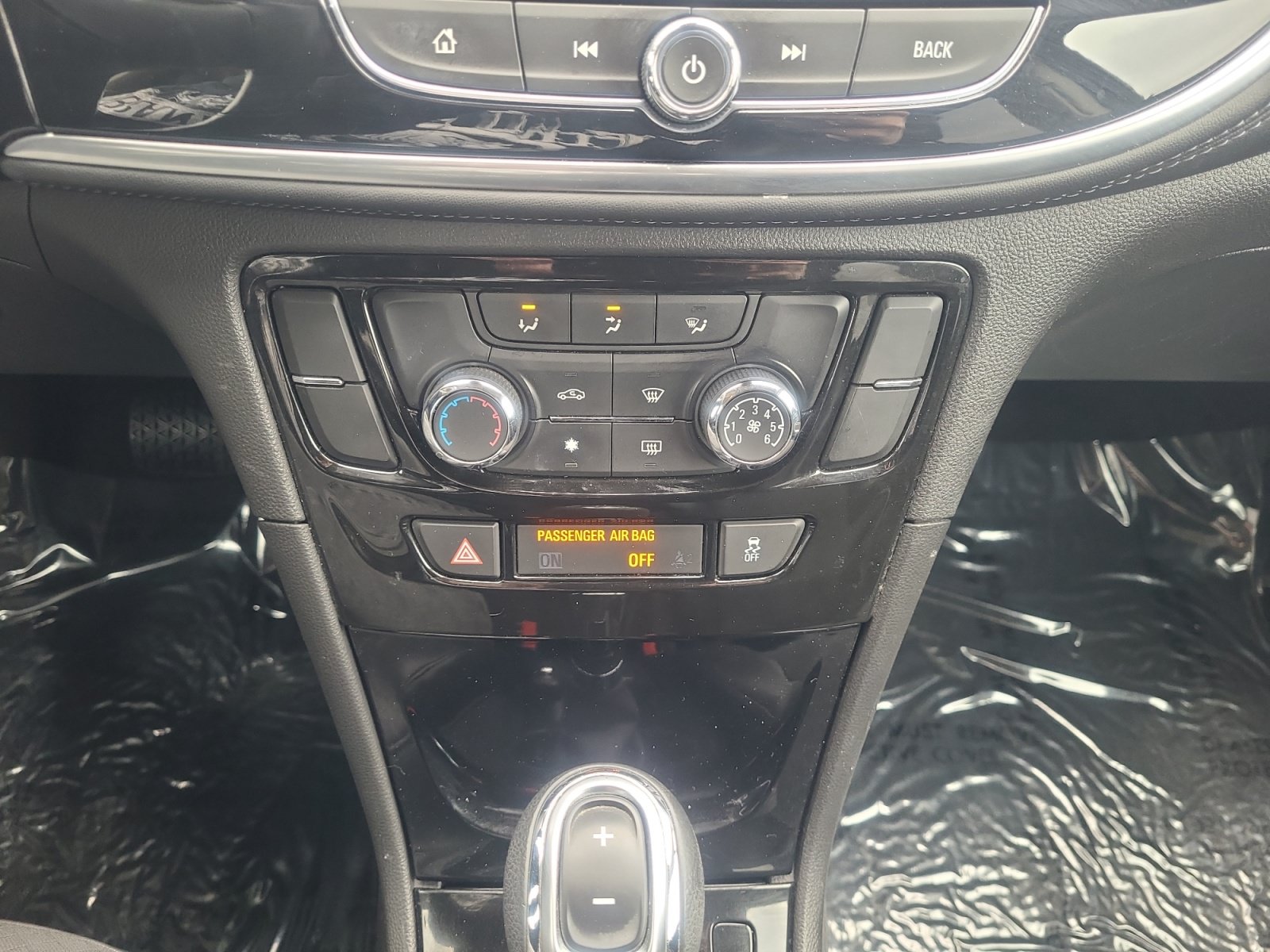 Used 2018 Buick Encore Preferred AWD/4WD image 30