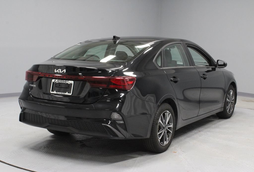 Used 2024 Kia Forte LXS FWD image 10