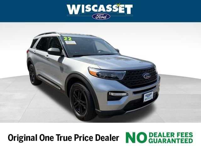 Certified 2022 Ford Explorer XLT w/ Equipment Group 202A image 8
