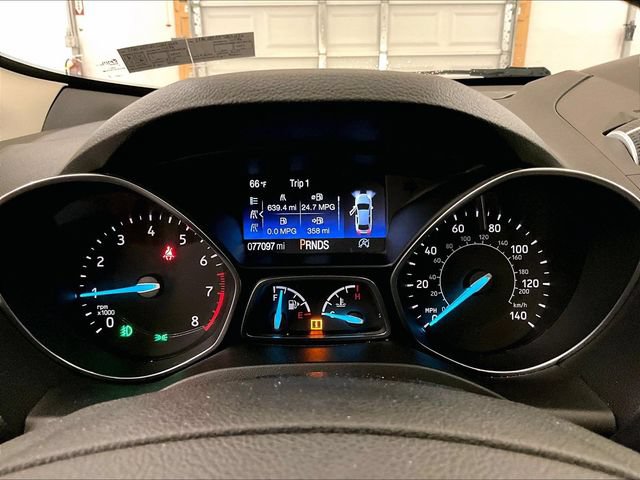 Certified 2018 Ford Escape SE w/ SE Sync 3 Package FWD image 19