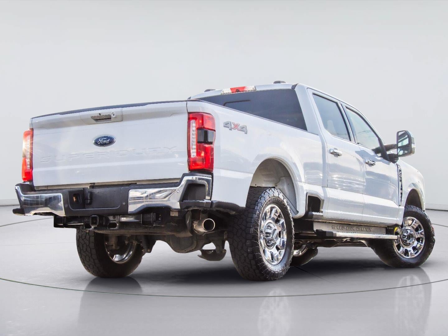 Certified 2023 Ford F250 Lariat w/ Chrome Package AWD/4WD image 4