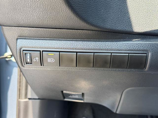 Used 2023 Toyota Corolla SE FWD image 32