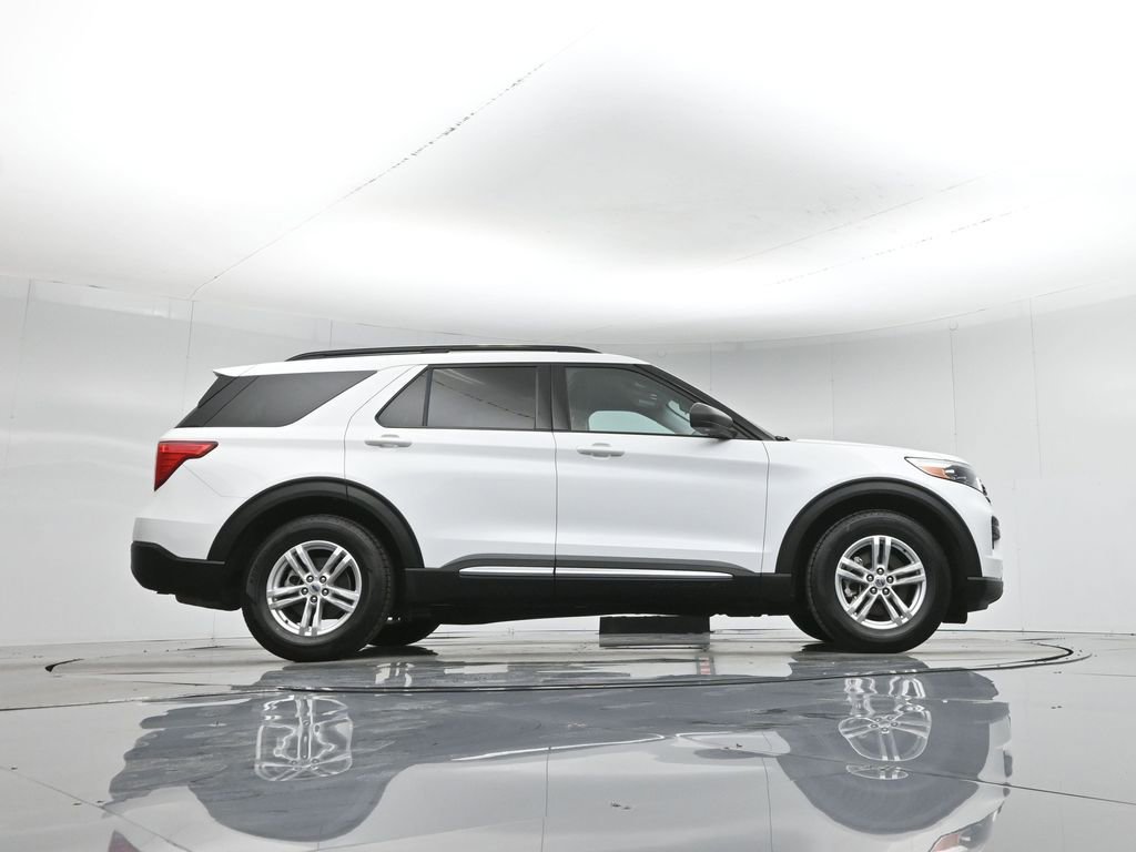 Certified 2021 Ford Explorer XLT image 8