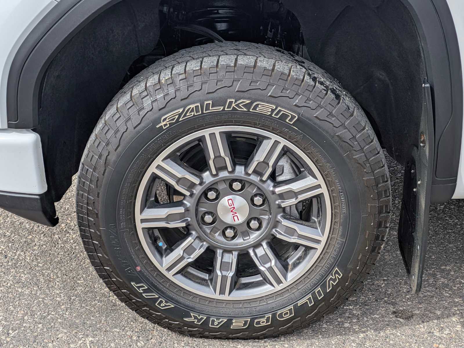 Used 2024 GMC Sierra 1500 AT4 w/ Technology Package image 14