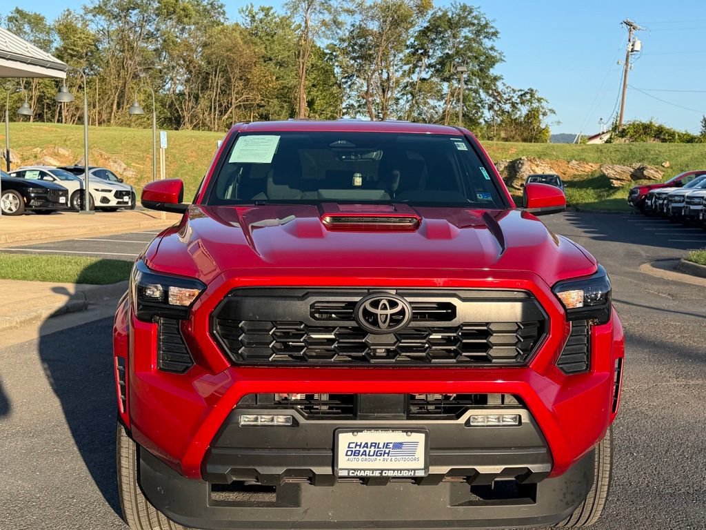 Used 2025 Toyota Tacoma TRD Sport AWD/4WD image 10