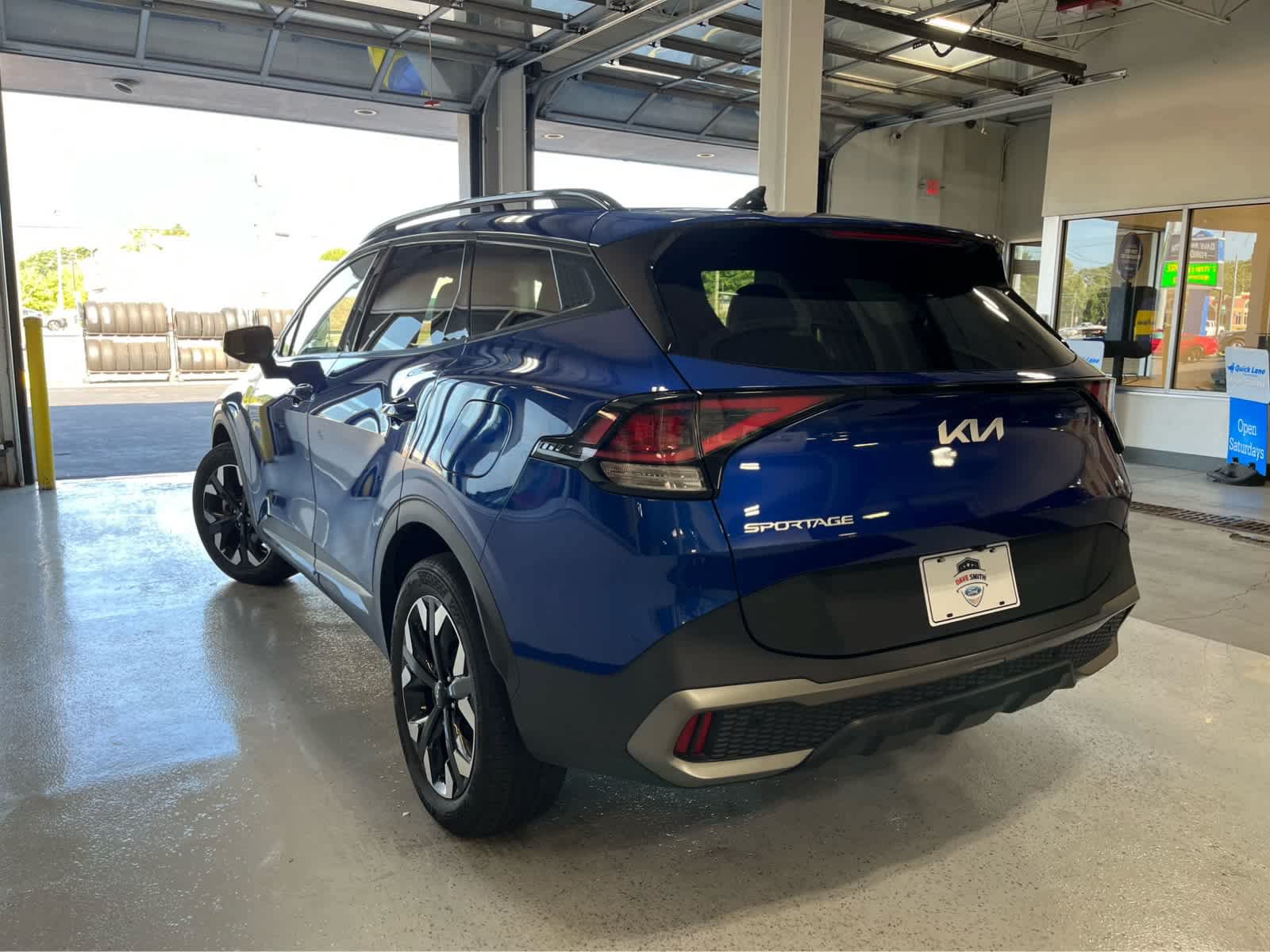 Used 2023 Kia Sportage X-Line w/ X-Line Premium Package AWD/4WD image 9