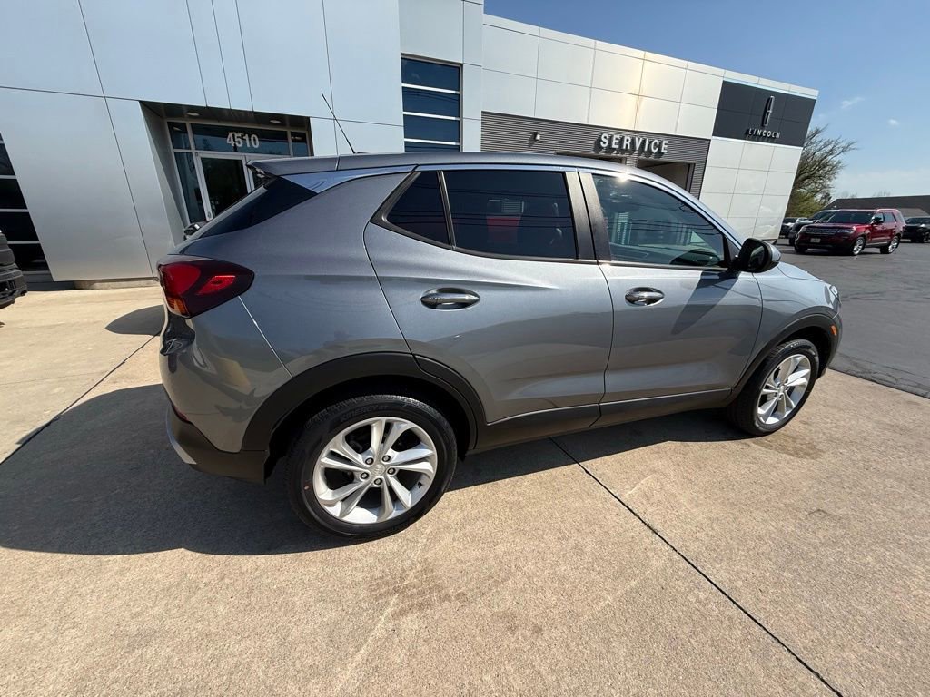 Used 2020 Buick Encore GX Preferred AWD/4WD image 18
