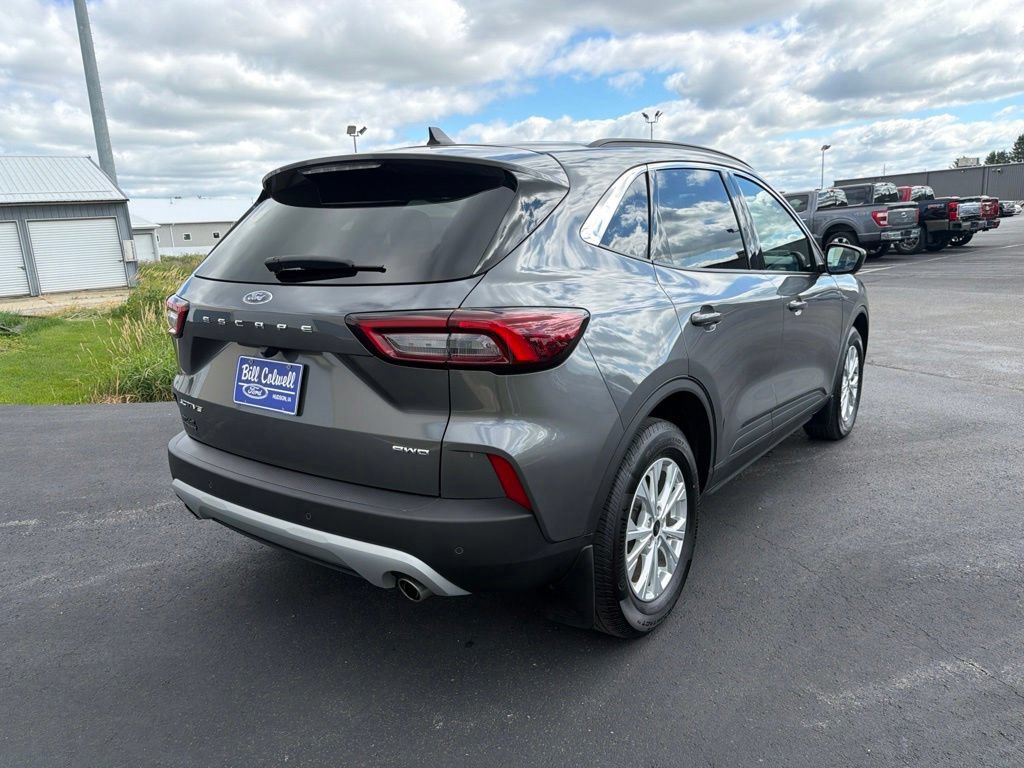 Certified 2023 Ford Escape Active w/ Tech Pack #2 AWD/4WD image 4