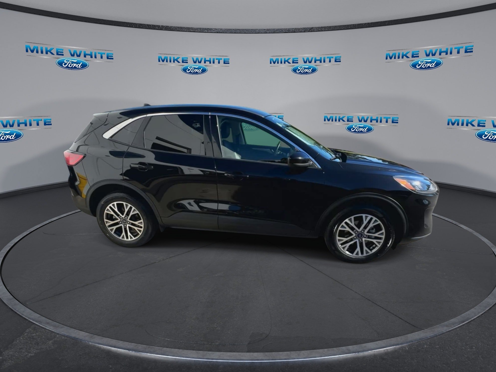 Certified 2022 Ford Escape SEL AWD/4WD image 9