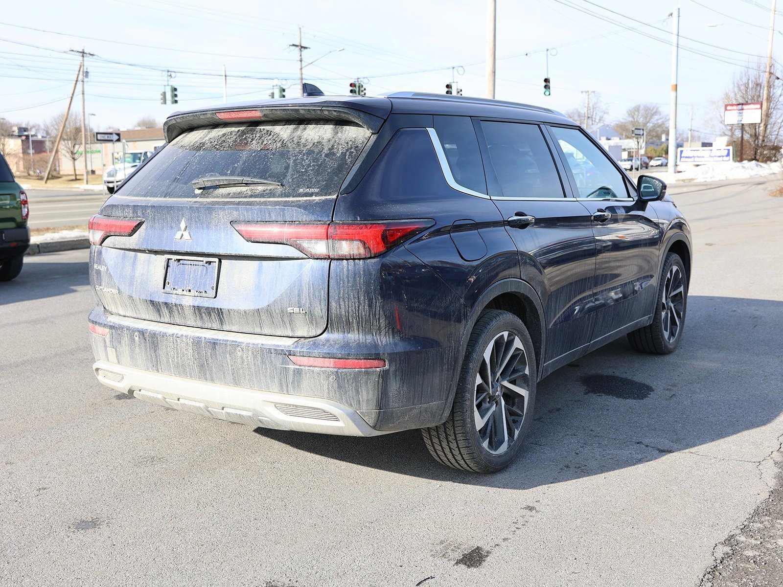 Used 2024 Mitsubishi Outlander SEL image 4