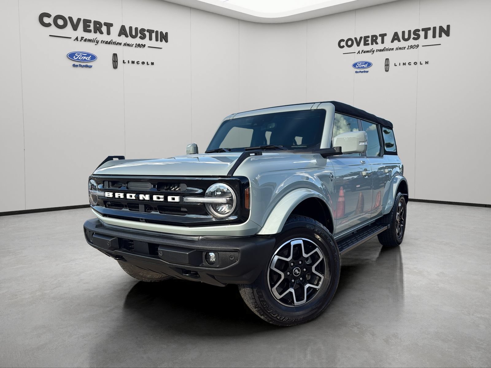 Certified 2023 Ford Bronco Outer Banks