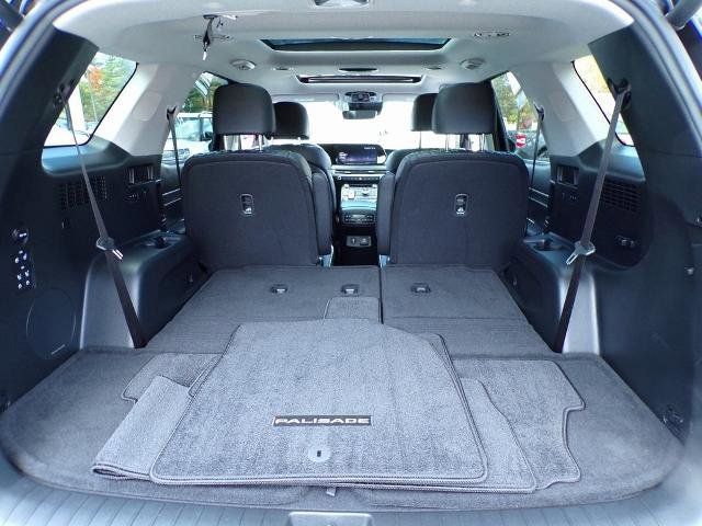 Used 2024 Hyundai Palisade Limited image 11