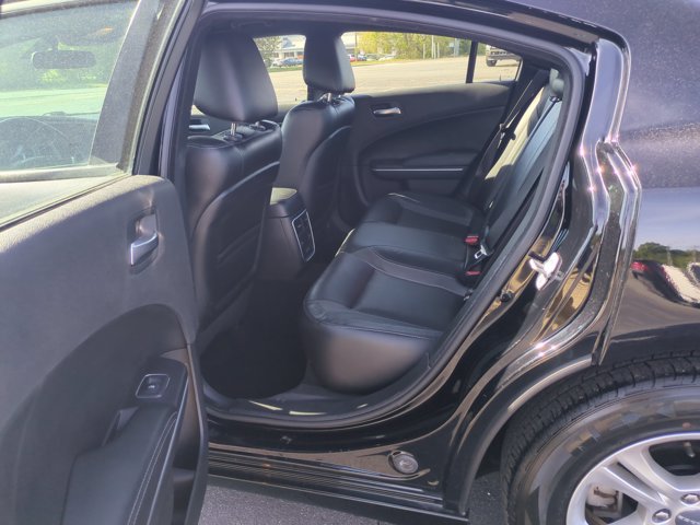 Used 2021 Dodge Charger SXT w/ Leather Interior Group RWD image 29