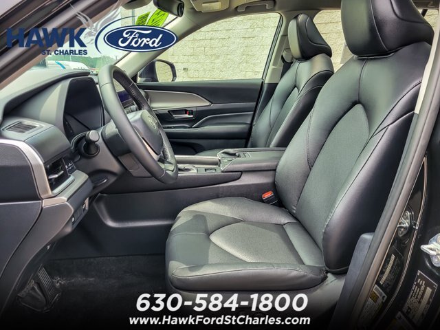 Used 2024 Toyota Grand Highlander AWD image 8