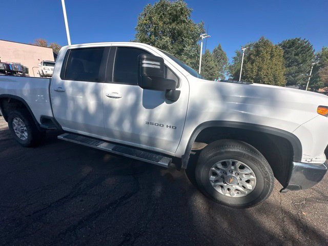 Used 2024 Chevrolet Silverado 3500 LT AWD/4WD image 6