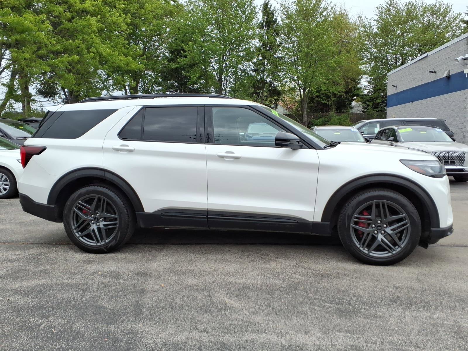 Certified 2025 Ford Explorer ST w/ Sun And Sound Package AWD/4WD image 3