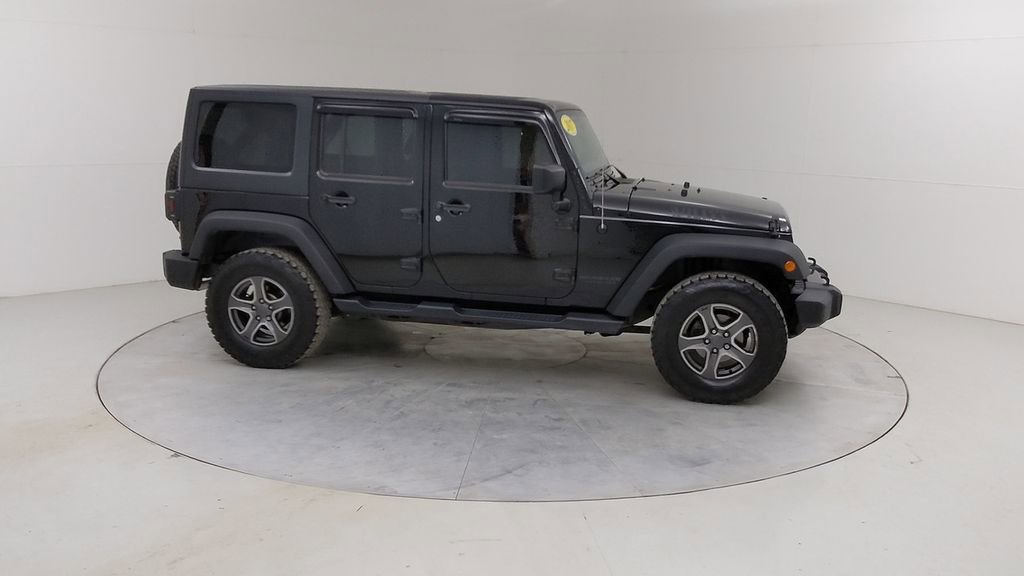 Used 2017 Jeep Wrangler Unlimited Willys image 11