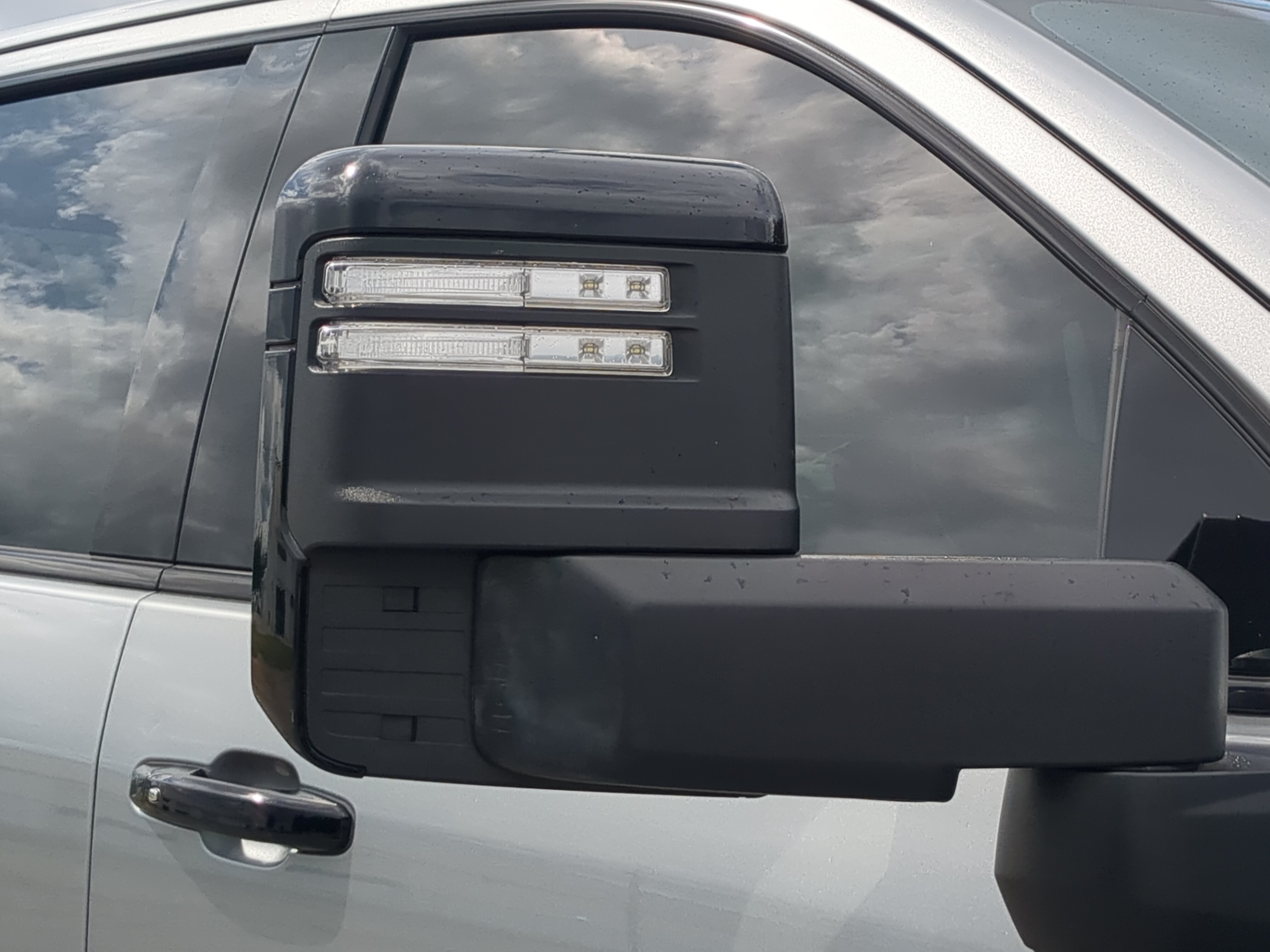 Used 2024 GMC Sierra 2500 AT4X AWD/4WD image 10