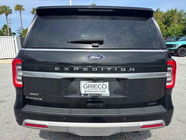 Certified 2024 Ford Expedition Platinum AWD/4WD image 3