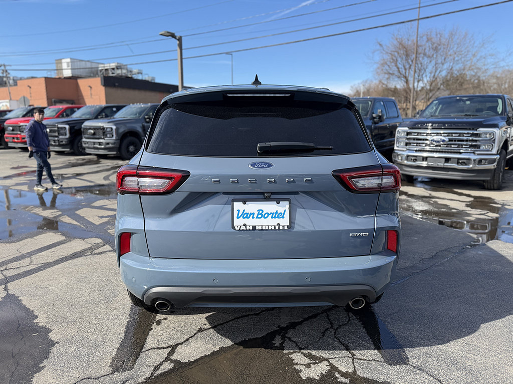 Certified 2024 Ford Escape ST-Line w/ Tech Pack #1 AWD/4WD image 6