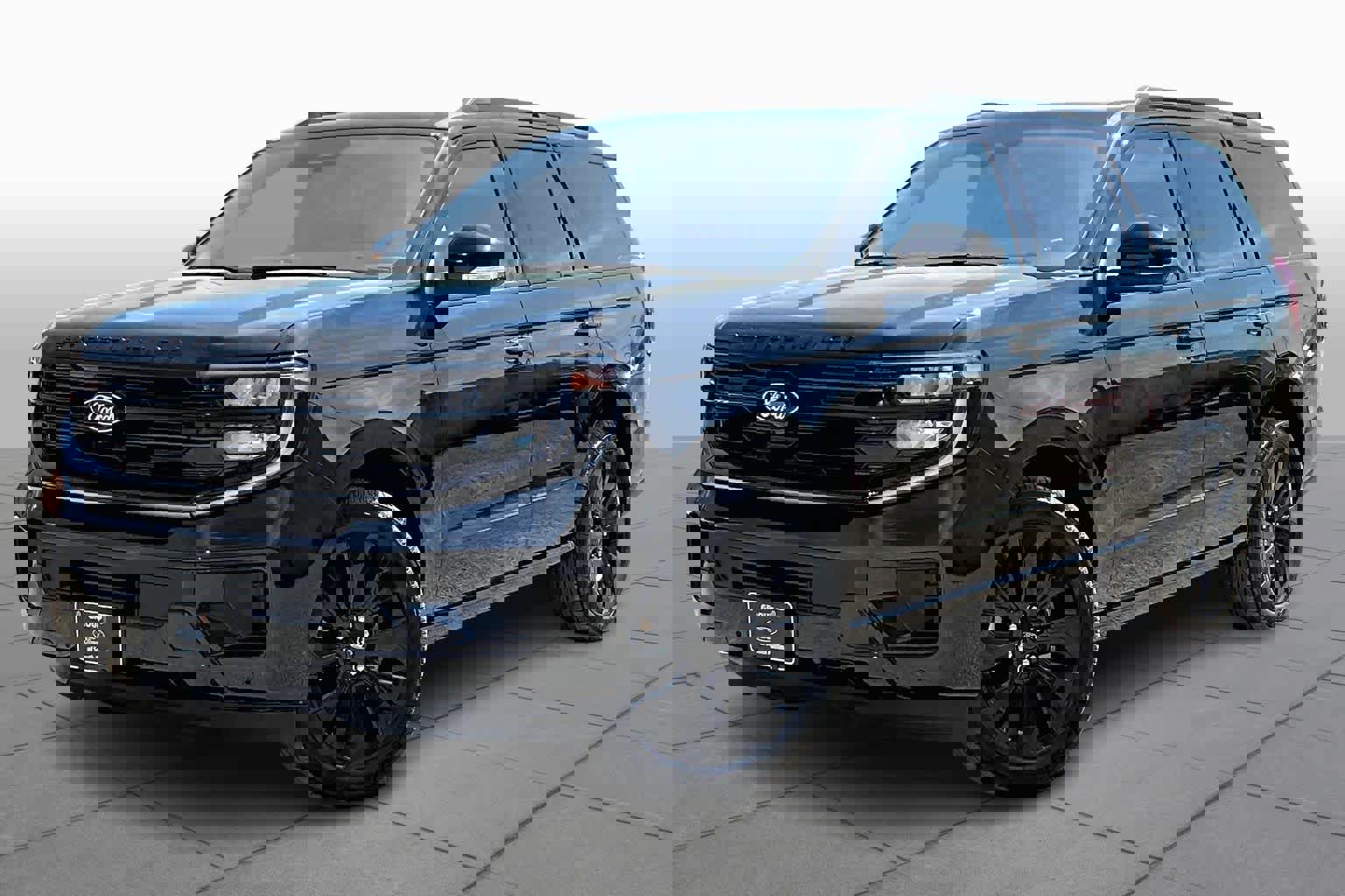 Certified 2025 Ford Expedition Platinum w/ Stealth Appearance Package image 7