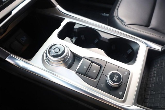 Certified 2023 Ford Explorer XLT w/ Equipment Group 202A image 18