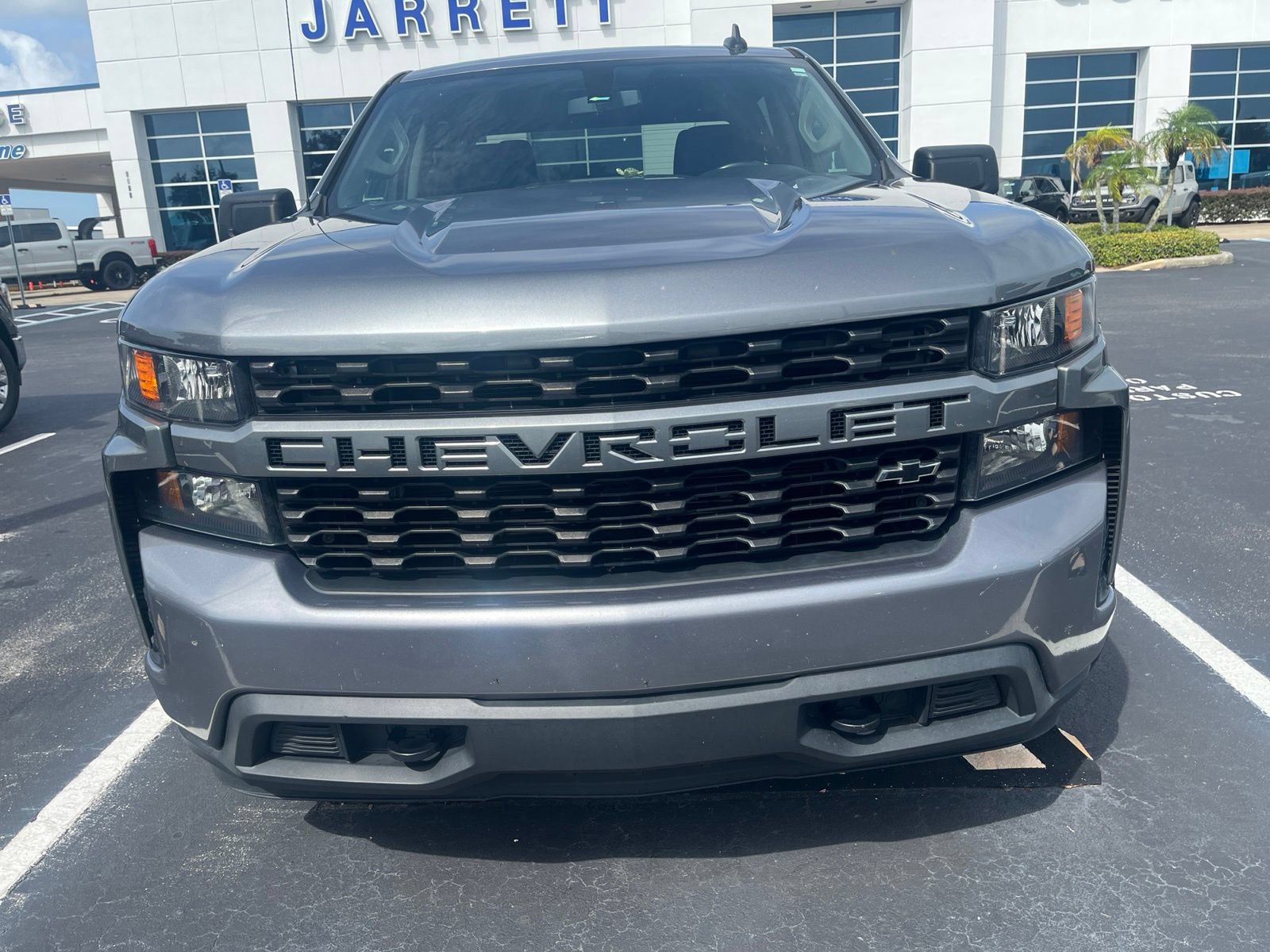 Used 2022 Chevrolet Silverado 1500 Custom RWD image 3