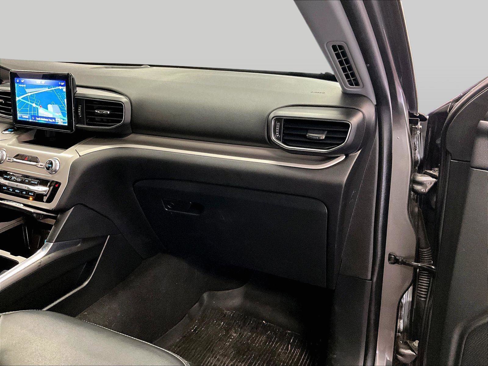 Certified 2023 Ford Explorer XLT w/ Equipment Group 202A image 15