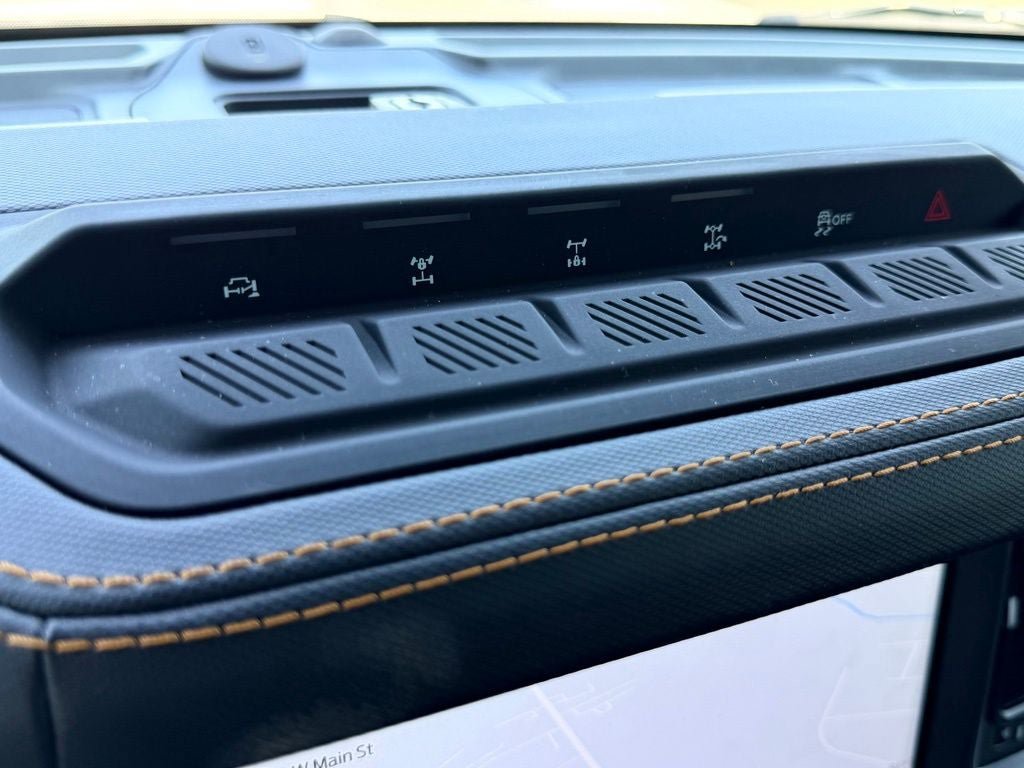 Certified 2024 Ford Bronco Badlands AWD/4WD image 32