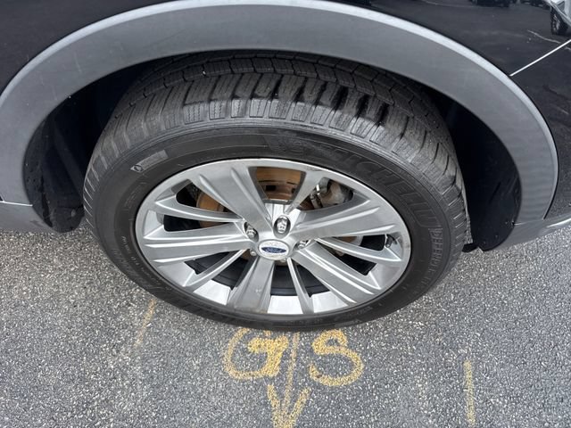 Certified 2018 Ford Explorer Limited w/ Equipment Group 301A AWD/4WD image 16