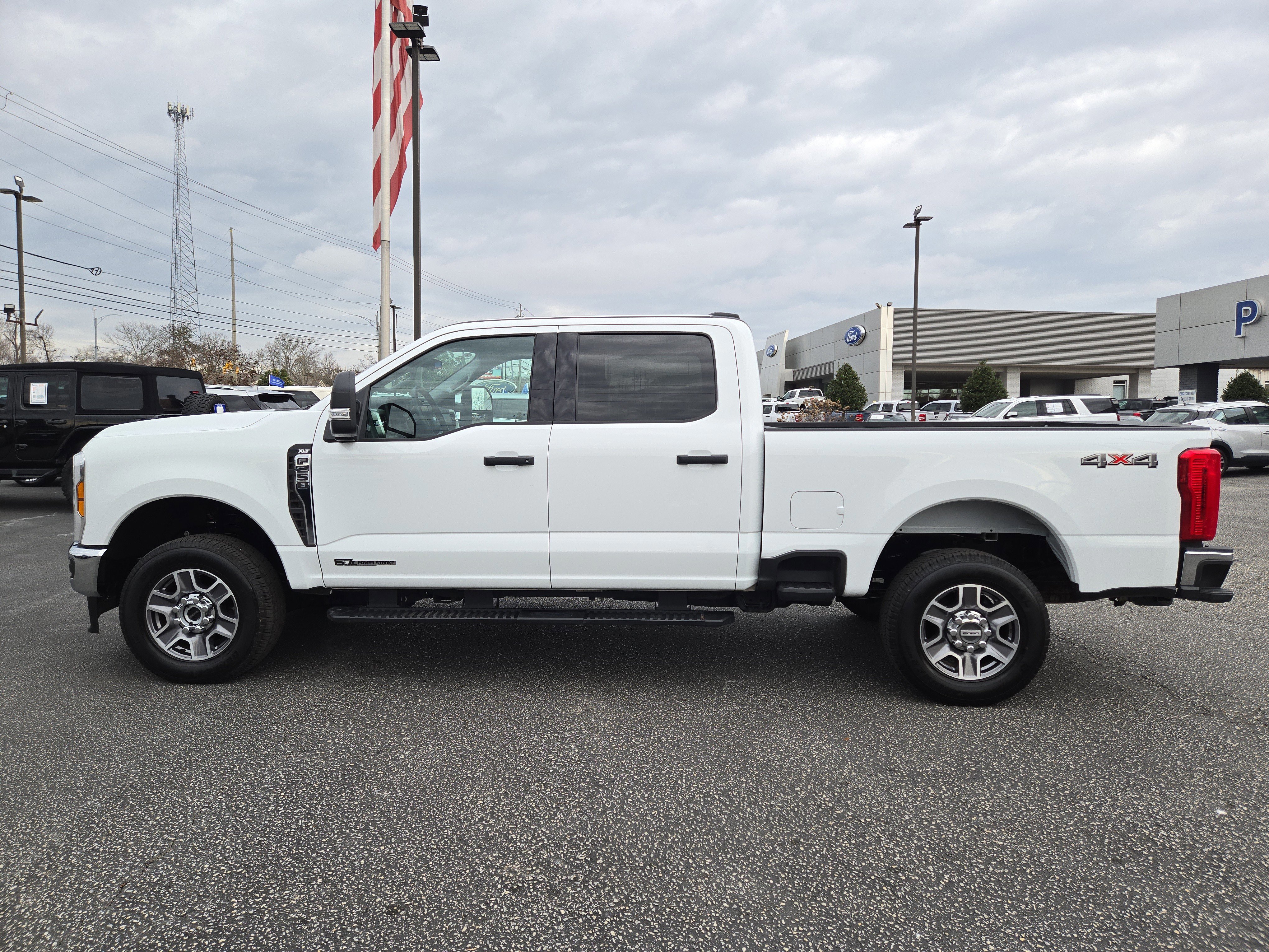 Certified 2025 Ford F250 XLT image 8