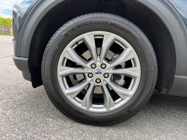 Certified 2023 Ford Explorer XLT w/ Equipment Group 202A AWD/4WD image 16