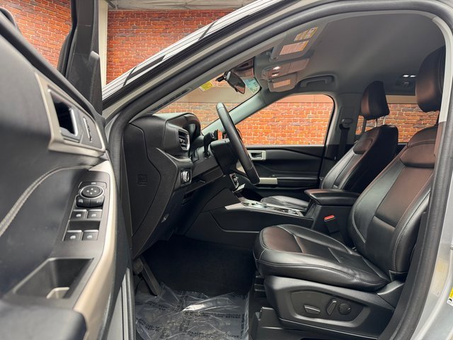 Certified 2023 Ford Explorer XLT w/ Equipment Group 202A image 22