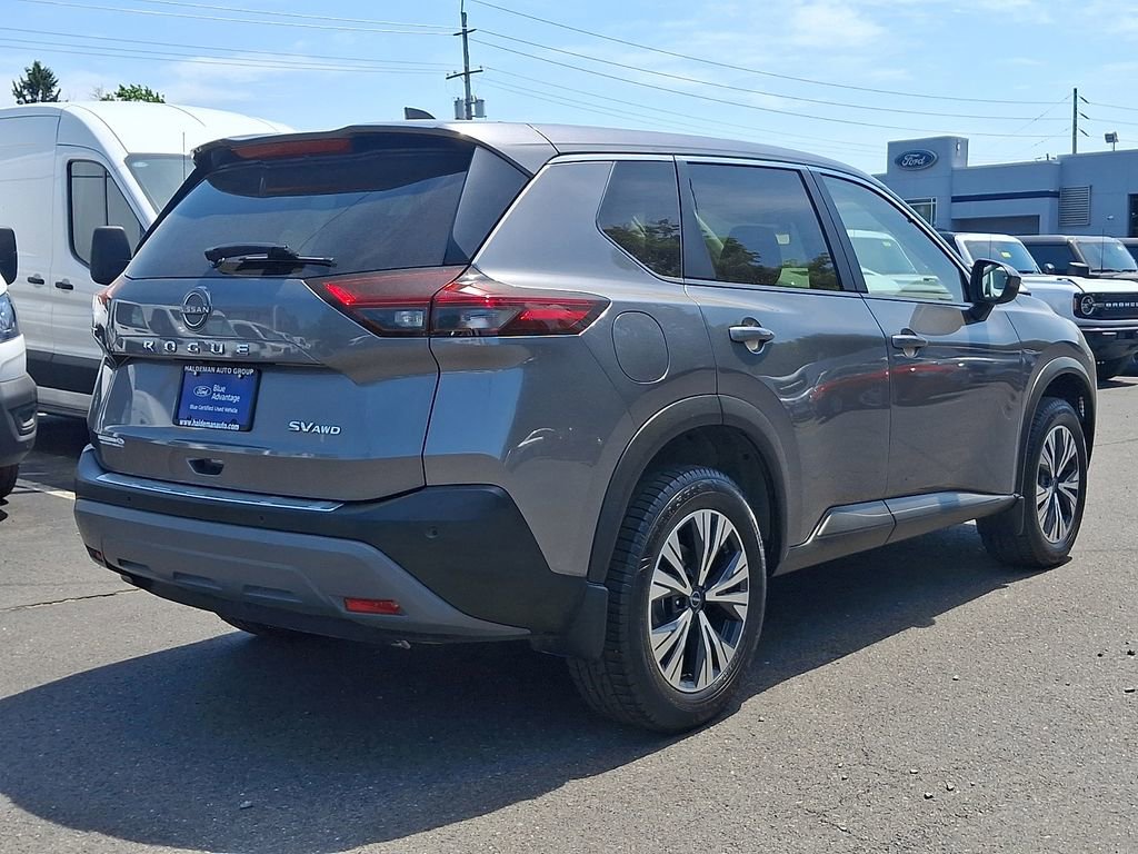 Used 2023 Nissan Rogue SV AWD/4WD image 7