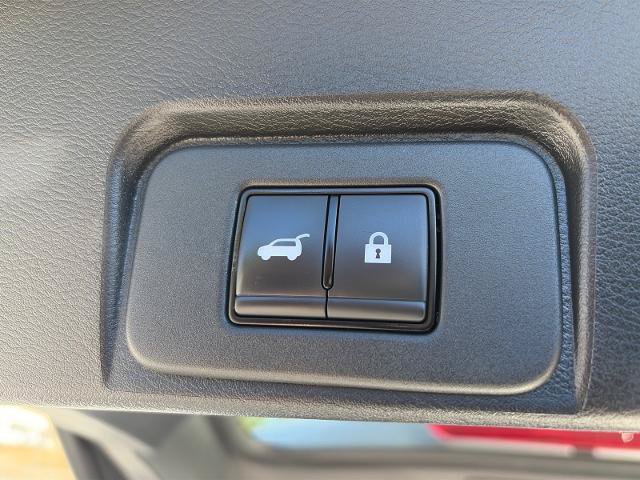 Used 2025 Nissan Rogue SV AWD/4WD image 20